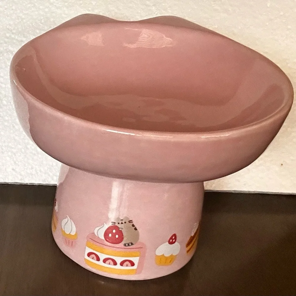 Pusheen Gift Set w/Pedestal Bowl, Can Covers & Spatula Set, Figure and Decals